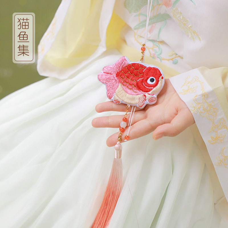 (Butterfly/Paper Kite) Chinese Herbal Medicine Double-sided Embroidered Sachet Handmade Neck Sachet