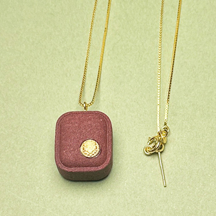 Ancient Formula Chinese Herbal Medicine Handmade Incense Small Sugar Cube Necklace Natural Fragrance Pendant