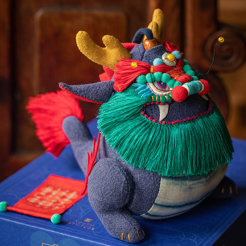 Oriental Green Dragon Hand Embroidered Incense Pouch Hanging toy Gift Set